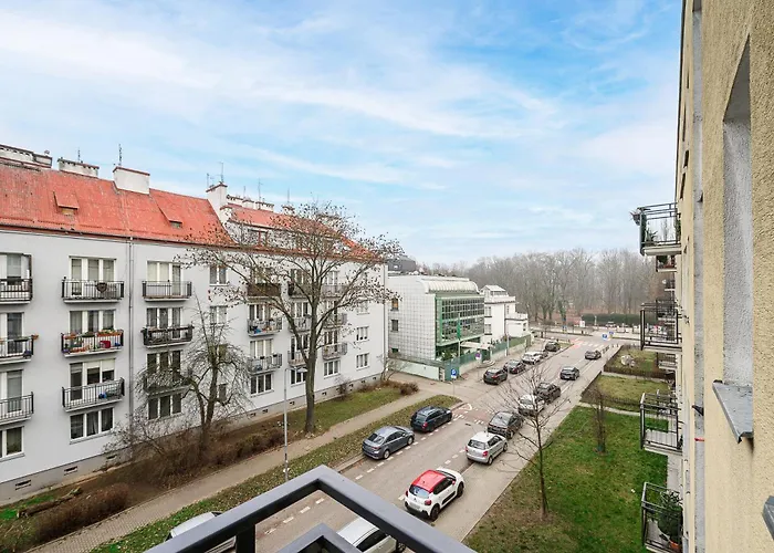 Lumina Bright Near Lazienki Krolewskie *