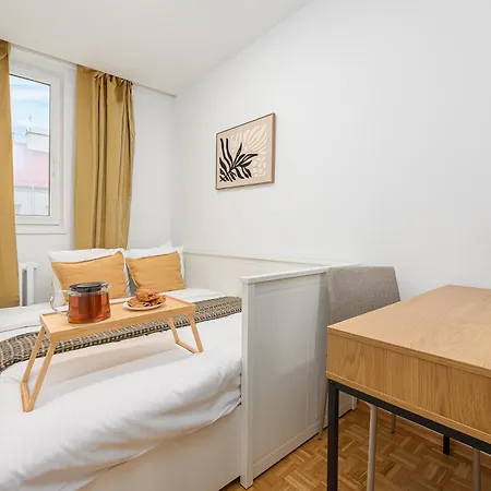 شقة Lumina I Bright 3-room With Balcony I Near Lazienki Krolewskie